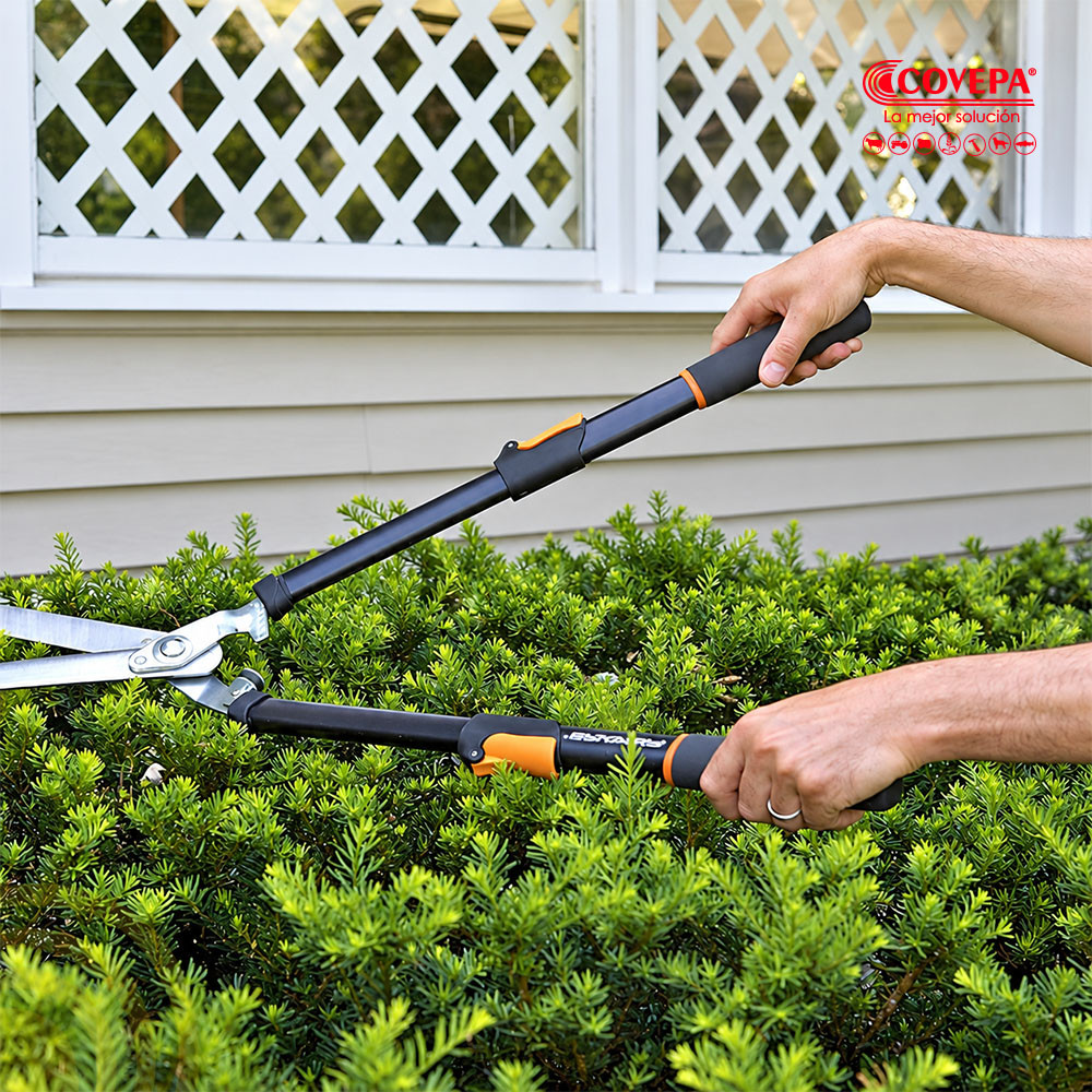 TIJERA PODADORA EXTENSIBLE 25"-33" FISKARS